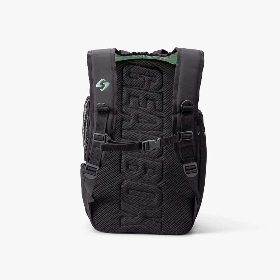 Mặt sau balo Gearbox Backpack Black/Green với quai đeo có đệm