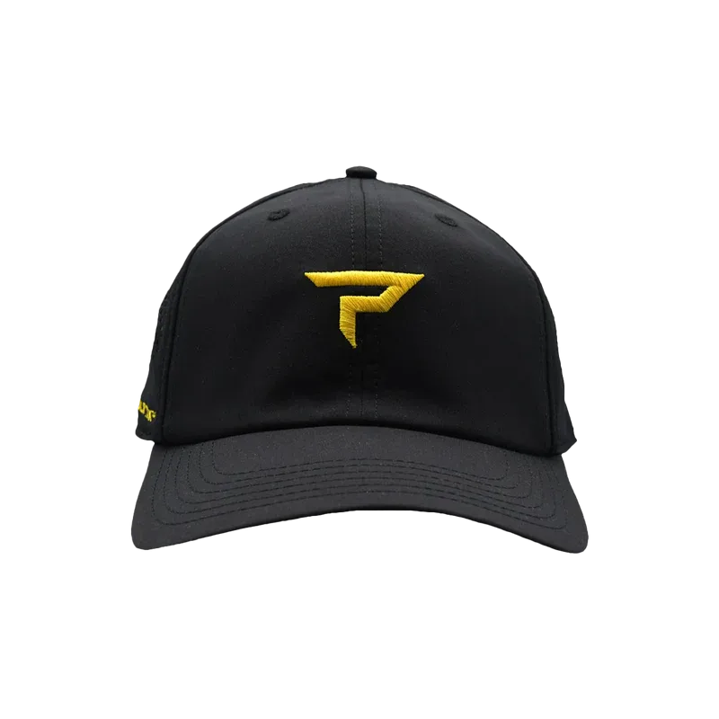 Mũ Paddletek Performance Icon Hat nhìn thẳng phía trước, thấy logo Paddletek