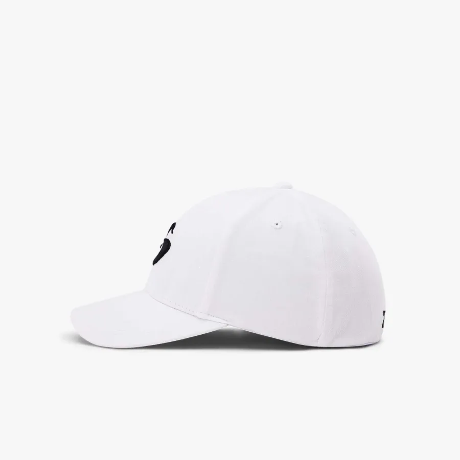 GB Sport Hat nhìn nghiêng, thấy vành mũ cong