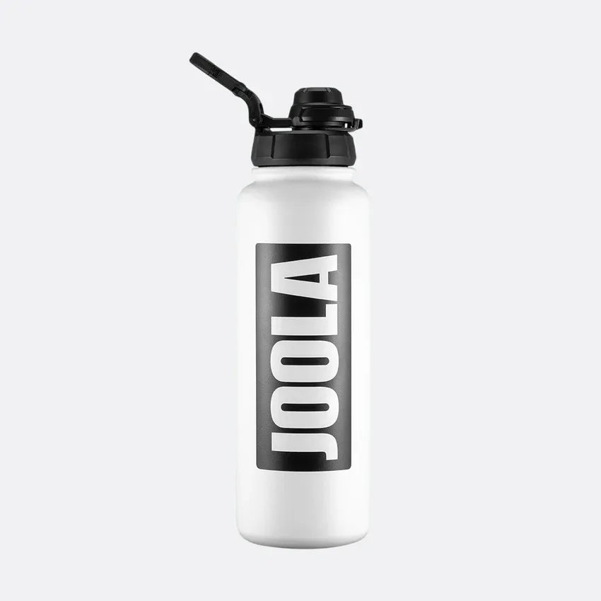 Bình nước JOOLA 40 oz đứng thẳng, thấy quai kiểu carabiner trên nắp