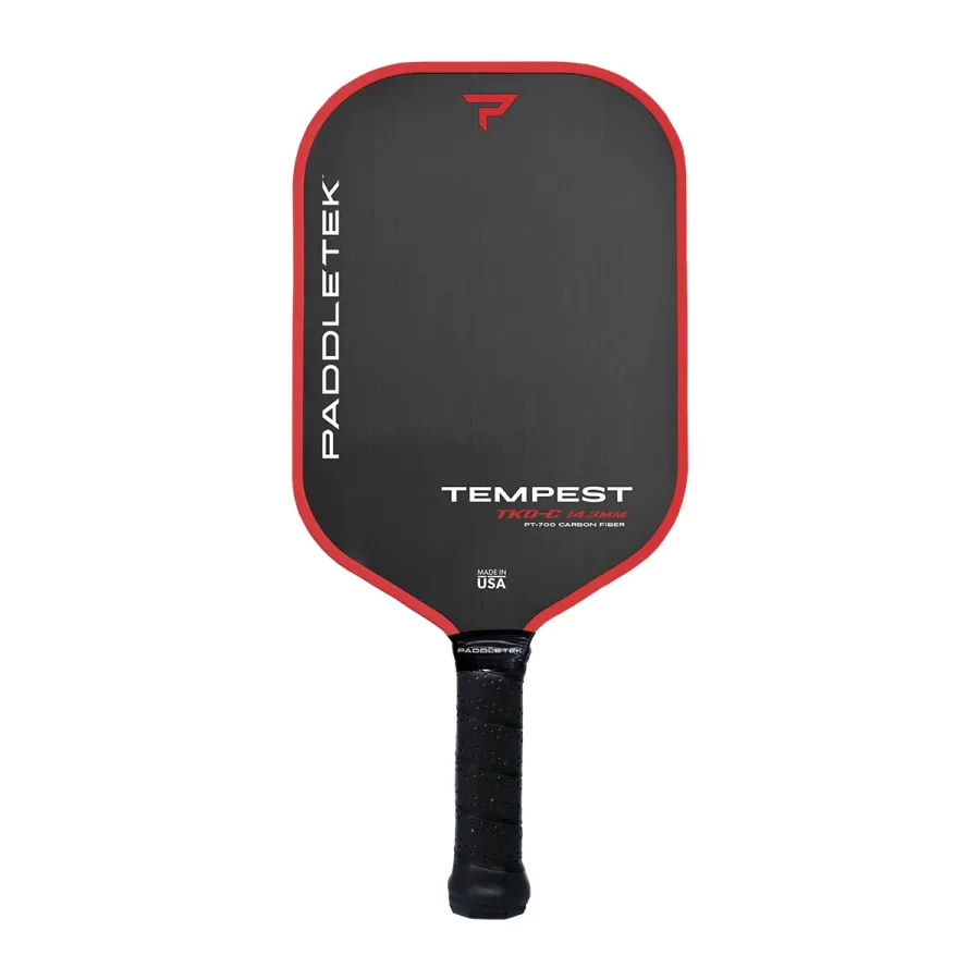 Tempest TKO-C nhìn thẳng, thấy viền Shot Protection Edge Guard chạy quanh mép và cán 5,25 inch