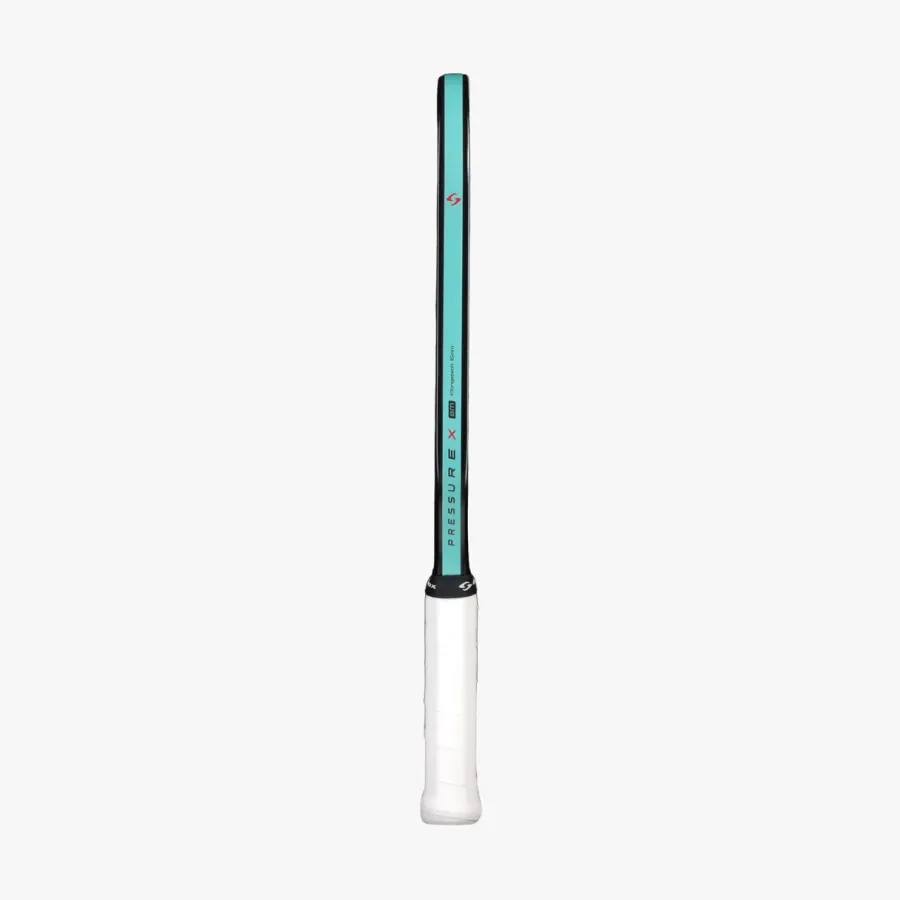 Cạnh bên vợt Pressure X 8M nhìn ngang từ đầu vợt tới cán 5 1/2 in